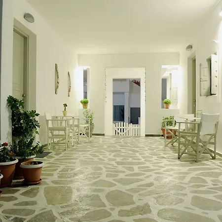 Ostria Studios 2* Adamantas (Milos)