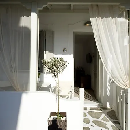 Ostria Studios Aparthotel 2*