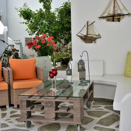 Ostria Studios 2* Adamantas (Milos)