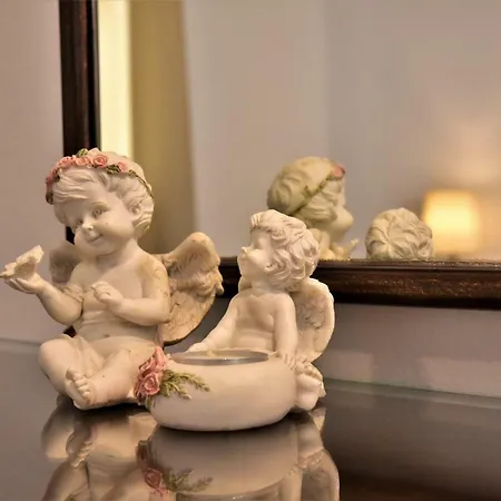 Aparthotel Ostria Adamantas (Milos)