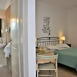 Ostria Studios 4* Adamantas (Milos)