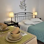 Ostria 4* Adamantas (Milos)