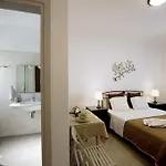 Lägenhetshotell Ostria 4*