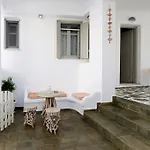 Ostria Studios Aparthotel Adamantas (Milos)