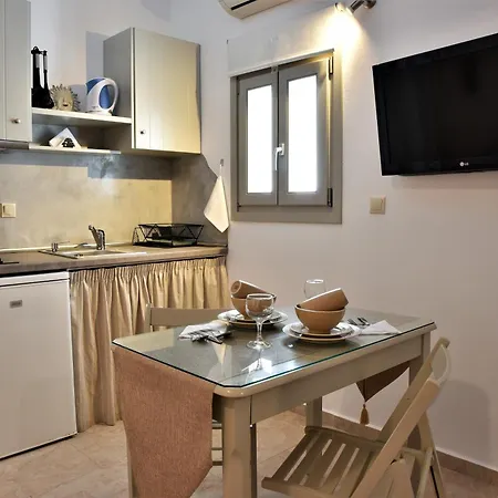 Ostria 3* Adamantas (Milos)