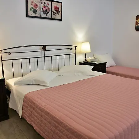 شقة فندقية Ostria 4*