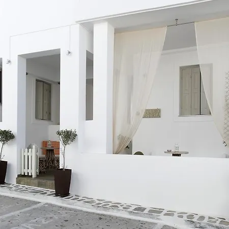 Ostria Studios Aparthotel 2*