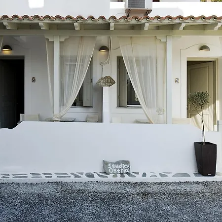 Ostria Studios Aparthotel 2*