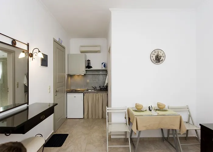 Ostria Studios 4* Adamantas (Milos)