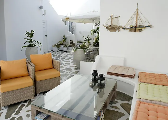 Ostria Apartmanhotel Adámasz